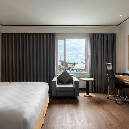 Swiss-Belinn Baloi Batam Nagoya Buitenkant foto
